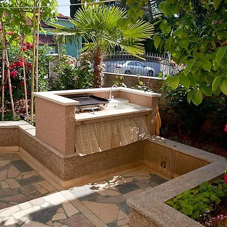 With Parking Space Novigrad - 7108 شقة *