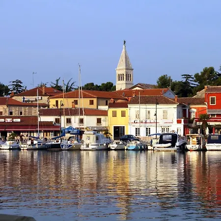With A Parking Space Novigrad - 7108