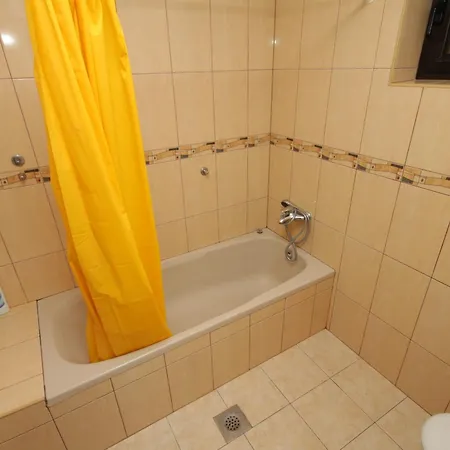 With Parking Space Novigrad - 7108 Apartment Novigrad Istria